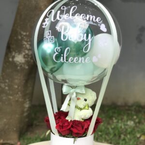 Montgolfière fleurs naturelles et nounours