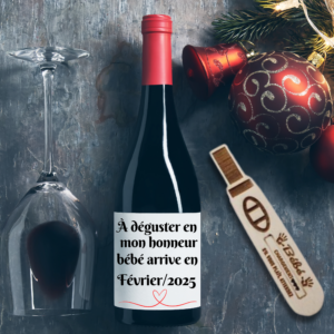 Une bouteille de vin ou de champagne étiquetée + test de grossesse en bois Personnalisé